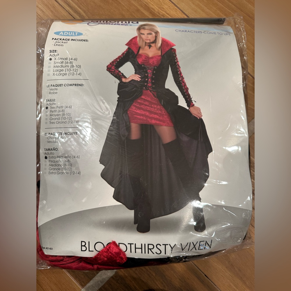 Bloodthirsty Vixen Costume - Halloween women size 4-6 Xsmall